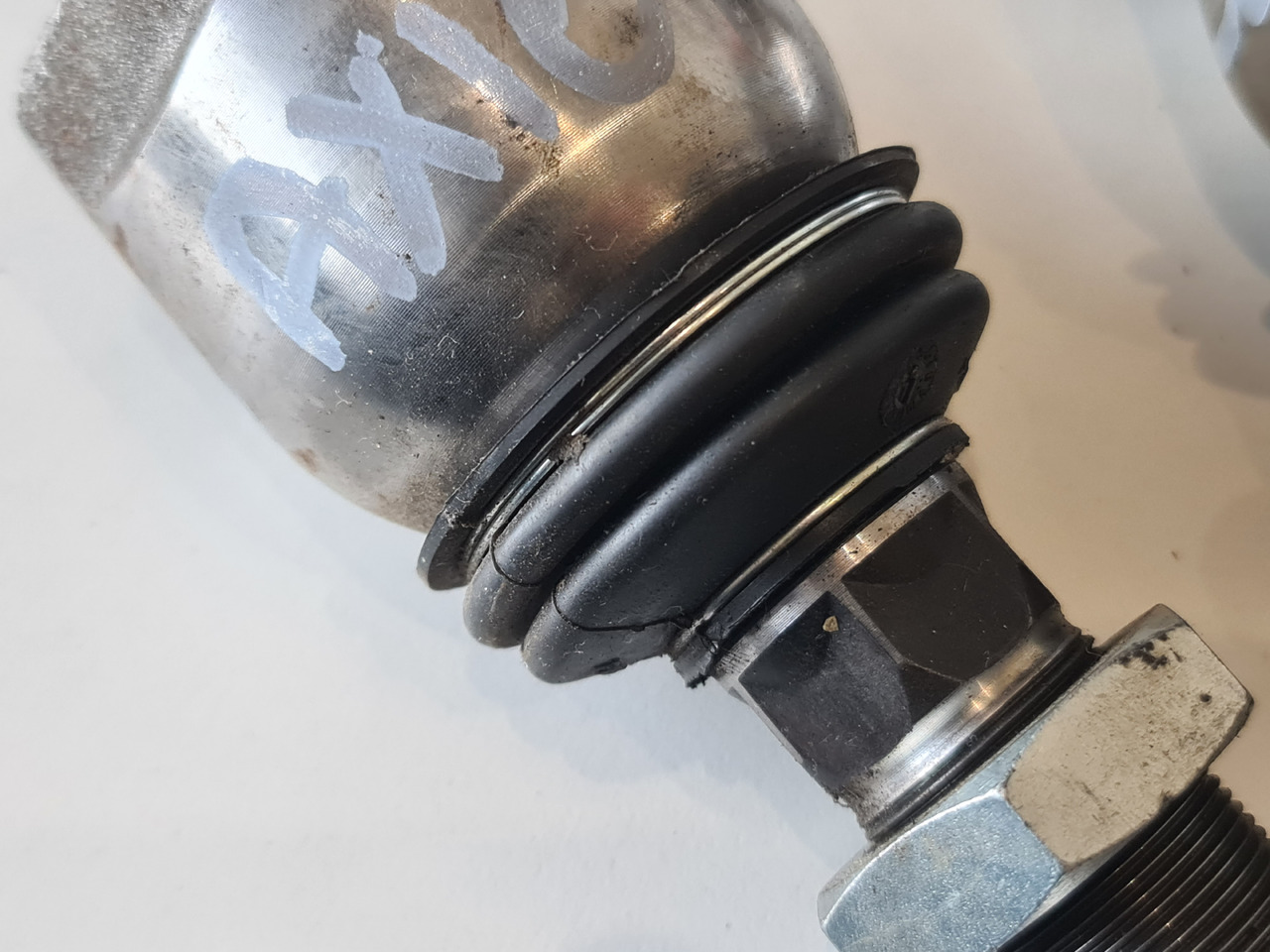 Claas Axion Przegub Kulkowy - מוט עניבה עבור מכונה חקלאית: תמונה 4 Claas Axion Przegub Kulkowy - מוט עניבה עבור מכונה חקלאית: תמונה 4