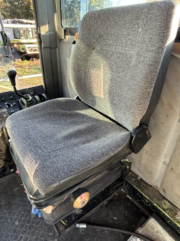 Claas Jaguar 800 820 840 860 880 Siedzenie Fotel Kierowcy - מושב עבור מכונה חקלאית: תמונה 1 Claas Jaguar 800 820 840 860 880 Siedzenie Fotel Kierowcy - מושב עבור מכונה חקלאית: תמונה 1