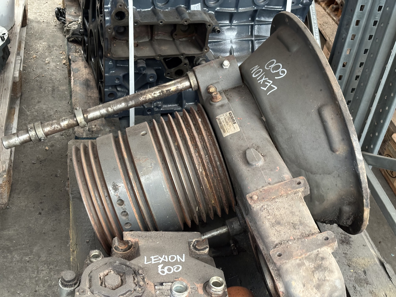 Claas Lexion 600 Koło Odbioru Mocy Napędu 0007686590    00 0768 659 0 - תיבת הילוכים וחלקים עבור מכונה חקלאית: תמונה 1 Claas Lexion 600 Koło Odbioru Mocy Napędu 0007686590    00 0768 659 0 - תיבת הילוכים וחלקים עבור מכונה חקלאית: תמונה 1