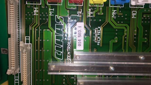 Claas Lexion - Płyta Bezpieczników 014503.1 - נתיך עבור מכונה חקלאית: תמונה 1 Claas Lexion - Płyta Bezpieczników 014503.1 - נתיך עבור מכונה חקלאית: תמונה 1