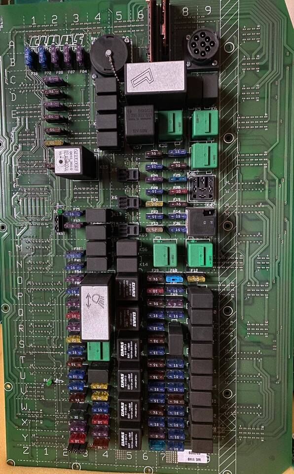 Claas Lexion - Płyta Bezpieczników 015 353.0 - נתיך עבור מכונה חקלאית: תמונה 1 Claas Lexion - Płyta Bezpieczników 015 353.0 - נתיך עבור מכונה חקלאית: תמונה 1