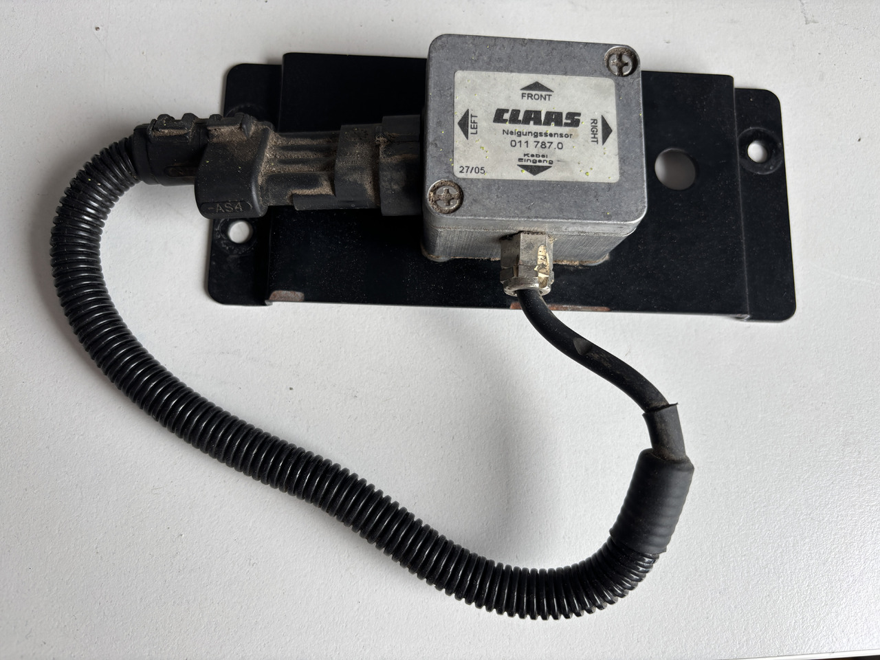 Claas Lexion - czujnik nachylenia 011787.0 011787.1 013752.2 - חיישן עבור מכונה חקלאית: תמונה 1 Claas Lexion - czujnik nachylenia 011787.0 011787.1 013752.2 - חיישן עבור מכונה חקלאית: תמונה 1