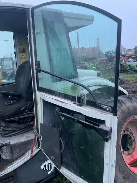 Claas Targo drzwi kompletne - דלת וחלקים עבור מכונה חקלאית: תמונה 2 Claas Targo drzwi kompletne - דלת וחלקים עבור מכונה חקלאית: תמונה 2