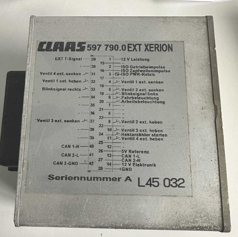 Claas Xerion Moduł / Sterownik EXT 597 790.0 | 597 790 .1 | 597 7900 .2 - ECU עבור טרקטור חקלאי: תמונה 1 Claas Xerion Moduł / Sterownik EXT 597 790.0 | 597 790 .1 | 597 7900 .2 - ECU עבור טרקטור חקלאי: תמונה 1