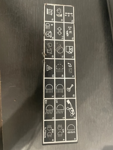 Claas ranger centrala elektryczna bezpieczników - נתיך עבור מכונה חקלאית: תמונה 2 Claas ranger centrala elektryczna bezpieczników - נתיך עבור מכונה חקלאית: תמונה 2