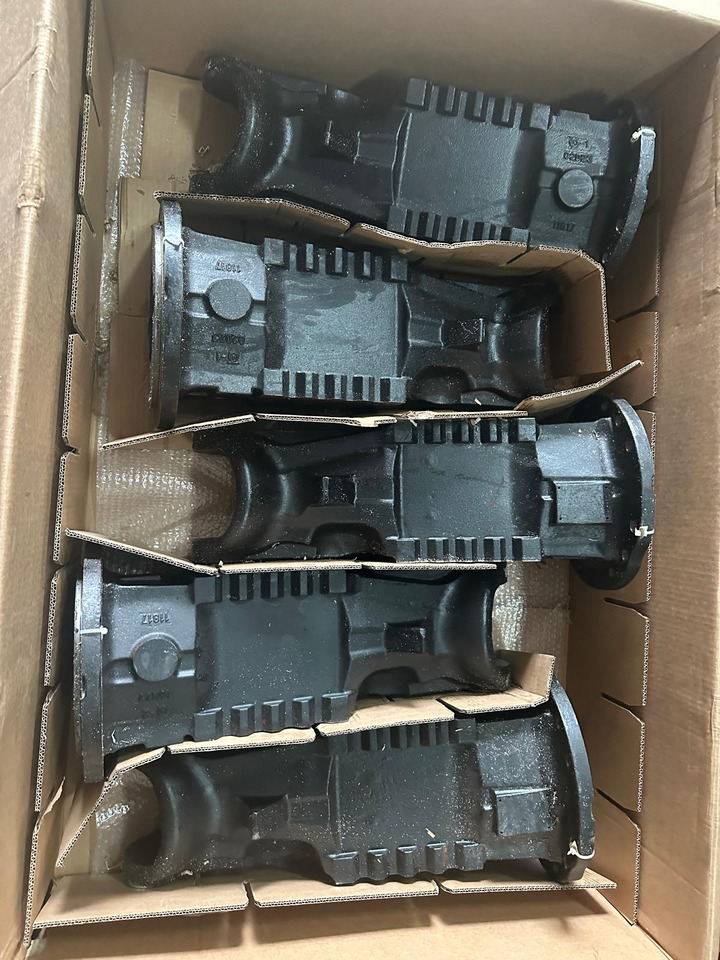 Claas ranger obudowa mostu carraro 11817 - סרן וחלקים עבור מכונה חקלאית: תמונה 1 Claas ranger obudowa mostu carraro 11817 - סרן וחלקים עבור מכונה חקלאית: תמונה 1