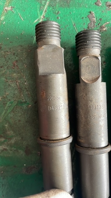 Deutz BF4M2012 wtryski 02931905 - מזרק עבור מכונה חקלאית: תמונה 3 Deutz BF4M2012 wtryski 02931905 - מזרק עבור מכונה חקלאית: תמונה 3