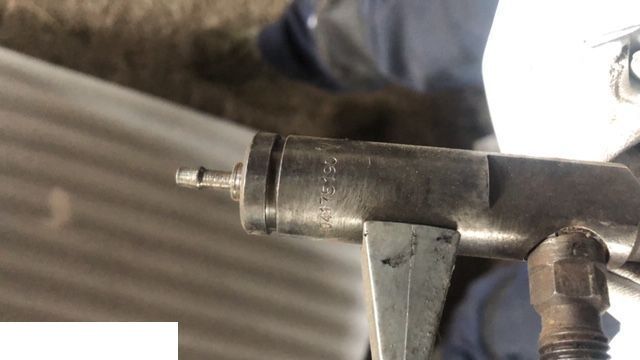 Deutz F3L1011 - Wtrysk - מזרק עבור מכונה חקלאית: תמונה 3 Deutz F3L1011 - Wtrysk - מזרק עבור מכונה חקלאית: תמונה 3