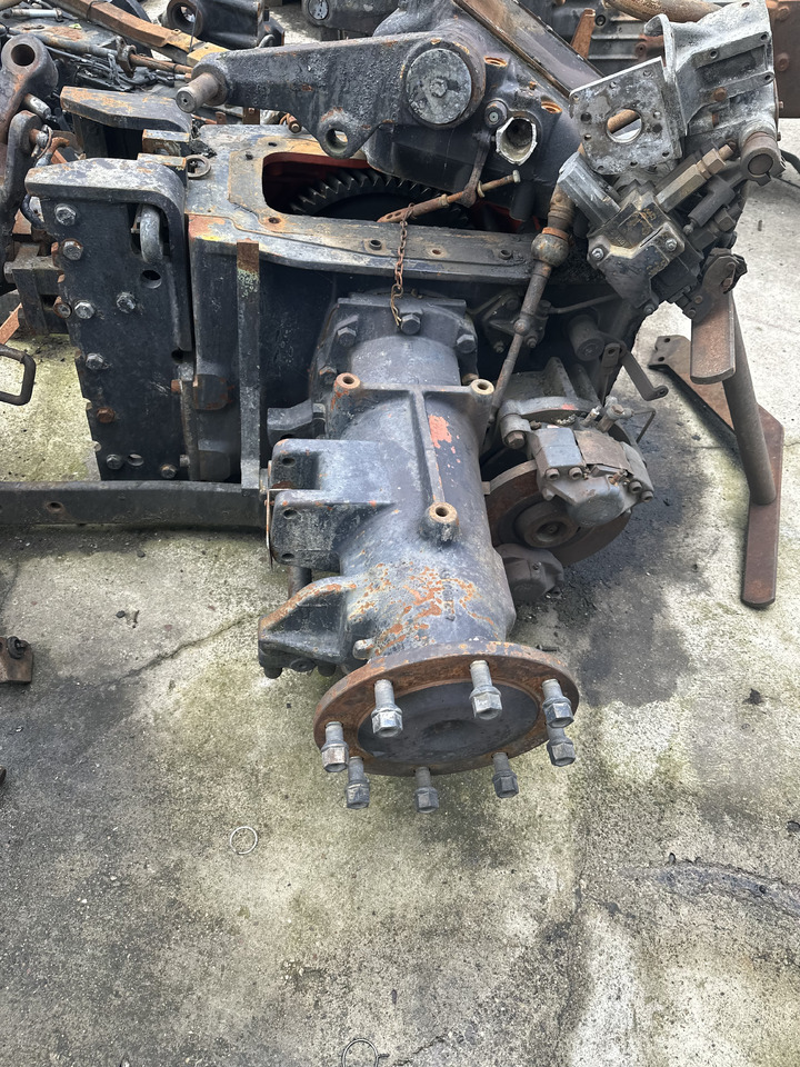 Deutz FX 4.51 tylny most części - סרן אחורי עבור טרקטור חקלאי: תמונה 1 Deutz FX 4.51 tylny most części - סרן אחורי עבור טרקטור חקלאי: תמונה 1