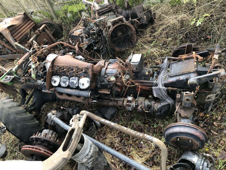 Deutz Fahr Intrac Przedni Most - סרן קדמי עבור מכונה חקלאית: תמונה 1 Deutz Fahr Intrac Przedni Most - סרן קדמי עבור מכונה חקלאית: תמונה 1