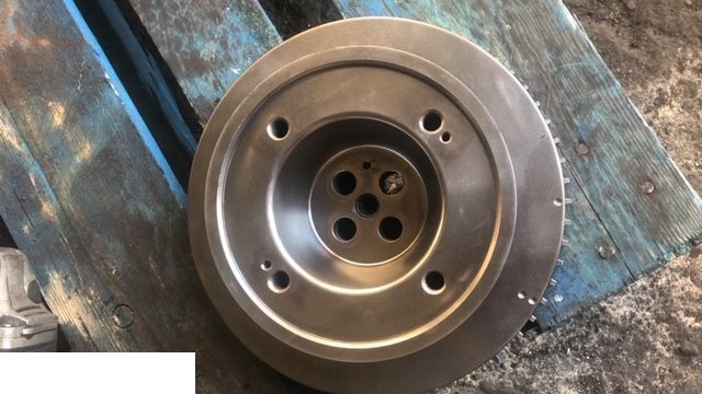 Deutz TCD 6.1 L6 - Koło Pasowe Silnika, Koło Pasowe Wału Korbowego - מנוע וחלקים עבור מכונה חקלאית: תמונה 5 Deutz TCD 6.1 L6 - Koło Pasowe Silnika, Koło Pasowe Wału Korbowego - מנוע וחלקים עבור מכונה חקלאית: תמונה 5