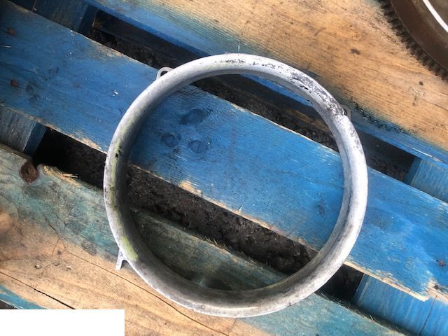 Deutz f4l1011 - Obudowa Łapa Silnika Osłona Pompa Oleju Koło Pasowe Obudowa Wentylatora - מנוע וחלקים עבור מכונה חקלאית: תמונה 1 Deutz f4l1011 - Obudowa Łapa Silnika Osłona Pompa Oleju Koło Pasowe Obudowa Wentylatora - מנוע וחלקים עבור מכונה חקלאית: תמונה 1