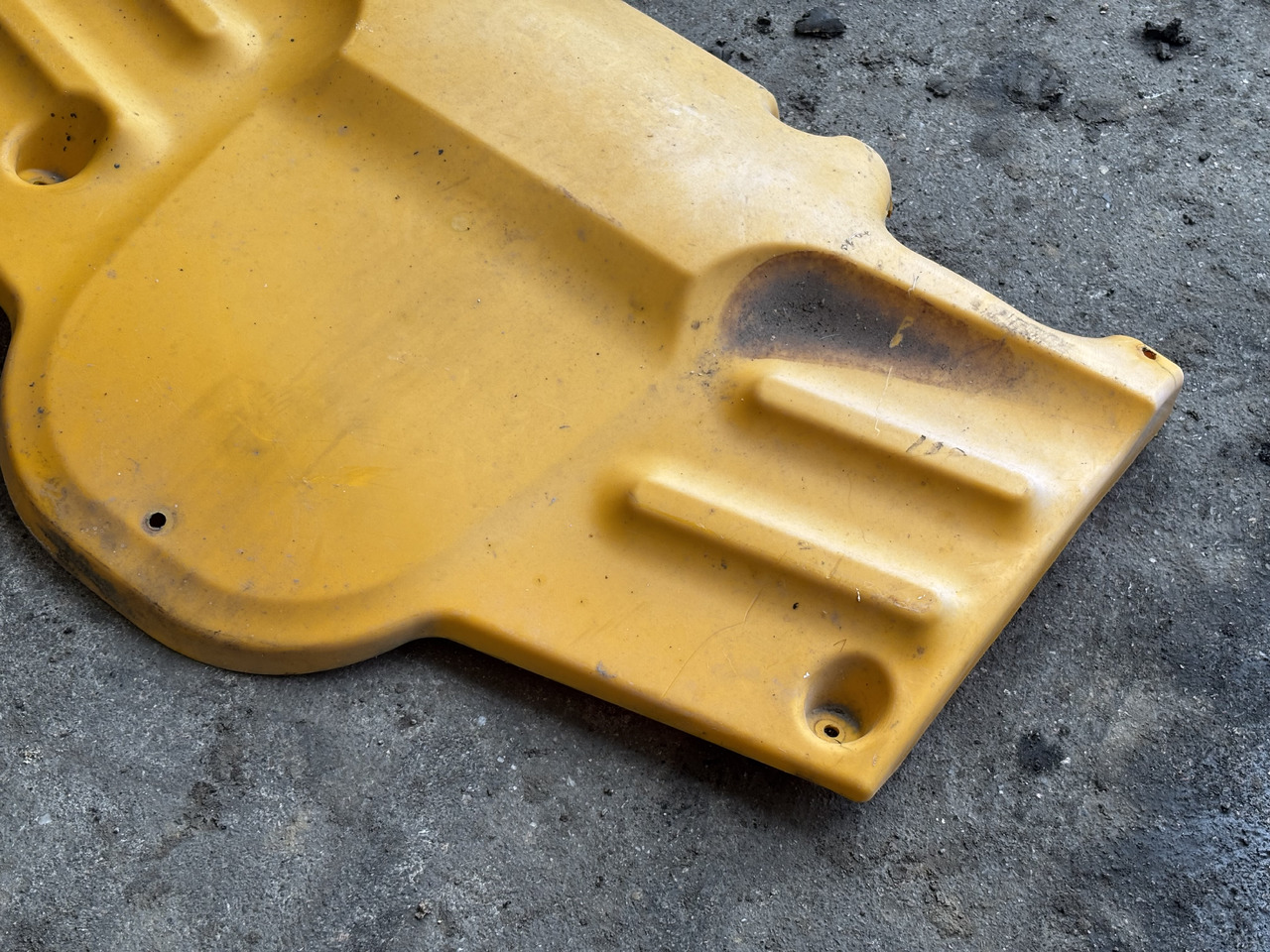 Dieci 185 - Ładowarka Teleskopowa - Osłona Plastikowa - גוף וחלק חיצוני עבור מפעיל טלסקופי: תמונה 3 Dieci 185 - Ładowarka Teleskopowa - Osłona Plastikowa - גוף וחלק חיצוני עבור מפעיל טלסקופי: תמונה 3