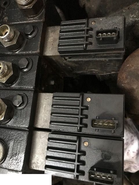 Elektrozawór PVG32 PVEH passive Sauer danfoss 157B4035 - שסתום הידרולי עבור מכונה חקלאית: תמונה 3 Elektrozawór PVG32 PVEH passive Sauer danfoss 157B4035 - שסתום הידרולי עבור מכונה חקלאית: תמונה 3