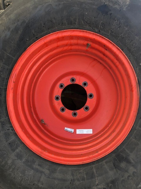 Felga DW20Ax32 , Felga 20x32 Claas Dominator Mega - חבילת גלגלים וצמיגים עבור מכונה חקלאית: תמונה 1 Felga DW20Ax32 , Felga 20x32 Claas Dominator Mega - חבילת גלגלים וצמיגים עבור מכונה חקלאית: תמונה 1