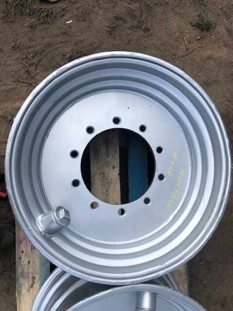 Felga Dw15Lx26 , Merlo mm280b - Felgi Leśne - חישוק עבור מכונה חקלאית: תמונה 2 Felga Dw15Lx26 , Merlo mm280b - Felgi Leśne - חישוק עבור מכונה חקלאית: תמונה 2