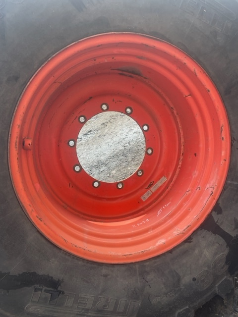Felga claas xerion DW23x38 , Dw 23x38 - חישוק עבור מכונה חקלאית: תמונה 1 Felga claas xerion DW23x38 , Dw 23x38 - חישוק עבור מכונה חקלאית: תמונה 1