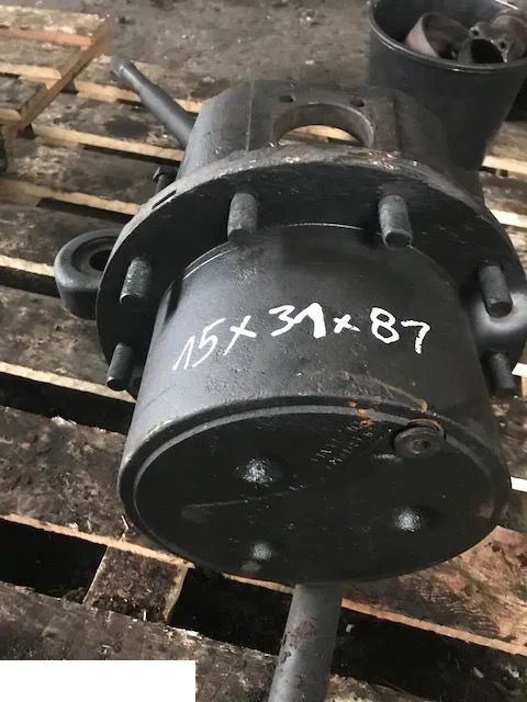 Fendt 720 / 722 / 724 / 726 - Piasta koła - רכזת גלגלים עבור מכונה חקלאית: תמונה 1 Fendt 720 / 722 / 724 / 726 - Piasta koła - רכזת גלגלים עבור מכונה חקלאית: תמונה 1