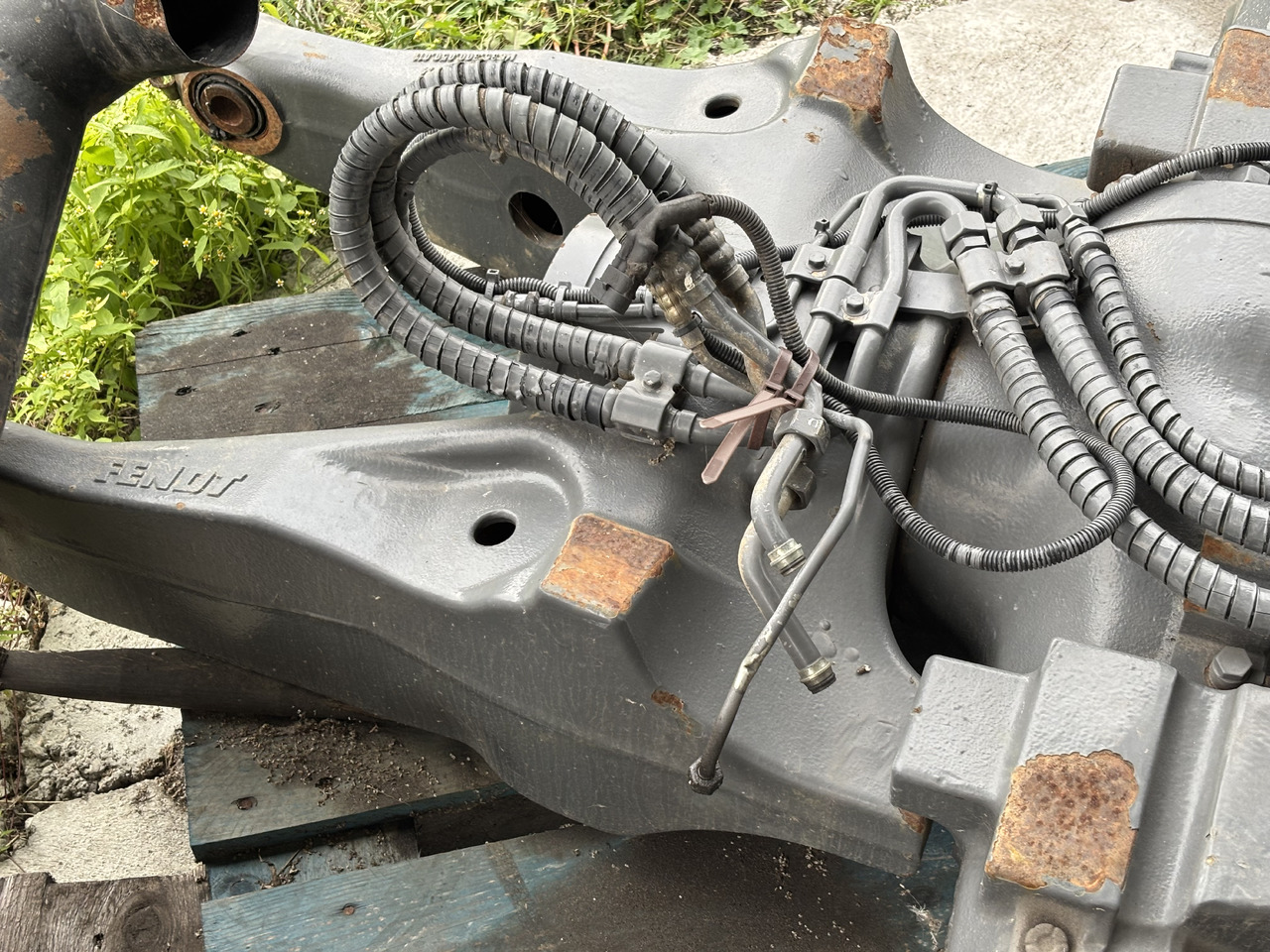 Fendt 828 Obudowa Osi Łuk Osi 755/137 F835300020180 F835300020160 E835300020012 - סרן אחורי עבור מכונה חקלאית: תמונה 5 Fendt 828 Obudowa Osi Łuk Osi 755/137 F835300020180 F835300020160 E835300020012 - סרן אחורי עבור מכונה חקלאית: תמונה 5