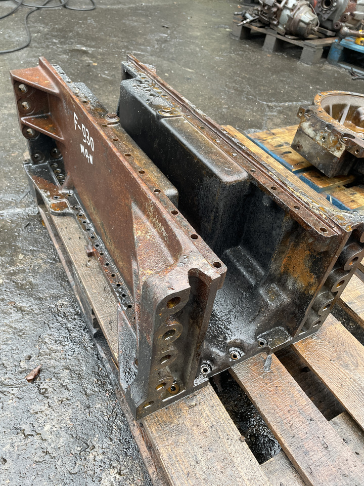 Fendt 930 MAN D0836 - miska olejowa F926202510020 51.05801-6121 - מחבת שמן עבור מכונה חקלאית: תמונה 2 Fendt 930 MAN D0836 - miska olejowa F926202510020 51.05801-6121 - מחבת שמן עבור מכונה חקלאית: תמונה 2