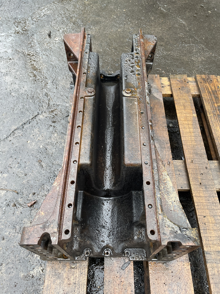 Fendt 930 MAN D0836 - miska olejowa F926202510020 51.05801-6121 - מחבת שמן עבור מכונה חקלאית: תמונה 3 Fendt 930 MAN D0836 - miska olejowa F926202510020 51.05801-6121 - מחבת שמן עבור מכונה חקלאית: תמונה 3