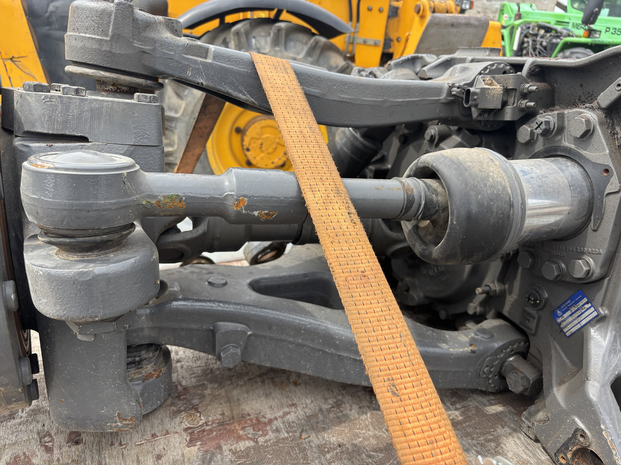 Fendt 936 939 Vario - most przedni CZĘŚCI - zwolnica zwrotnica obudowa siłownik 980/10141854 - מפרק היגוי עבור מכונה חקלאית: תמונה 4 Fendt 936 939 Vario - most przedni CZĘŚCI - zwolnica zwrotnica obudowa siłownik 980/10141854 - מפרק היגוי עבור מכונה חקלאית: תמונה 4