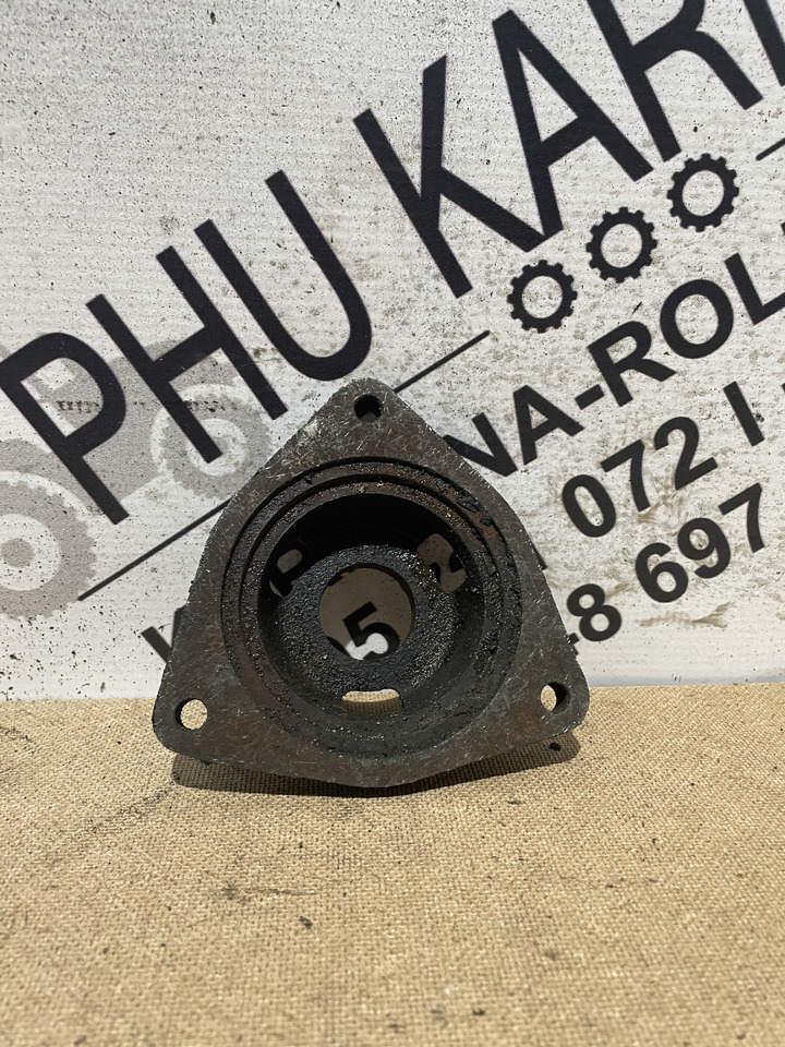 Fiat Ford Case New Holland - pokrywa łoźyska 5117552 - תיבת הילוכים וחלקים עבור מכונה חקלאית: תמונה 2 Fiat Ford Case New Holland - pokrywa łoźyska 5117552 - תיבת הילוכים וחלקים עבור מכונה חקלאית: תמונה 2