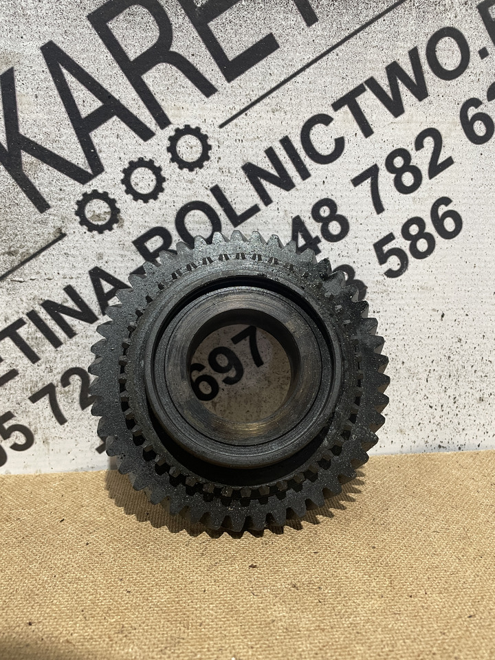 Fiat Ford New Holland - przekładnia koło zębate skrzyni 5118917 - תיבת הילוכים וחלקים עבור מכונה חקלאית: תמונה 2 Fiat Ford New Holland - przekładnia koło zębate skrzyni 5118917 - תיבת הילוכים וחלקים עבור מכונה חקלאית: תמונה 2