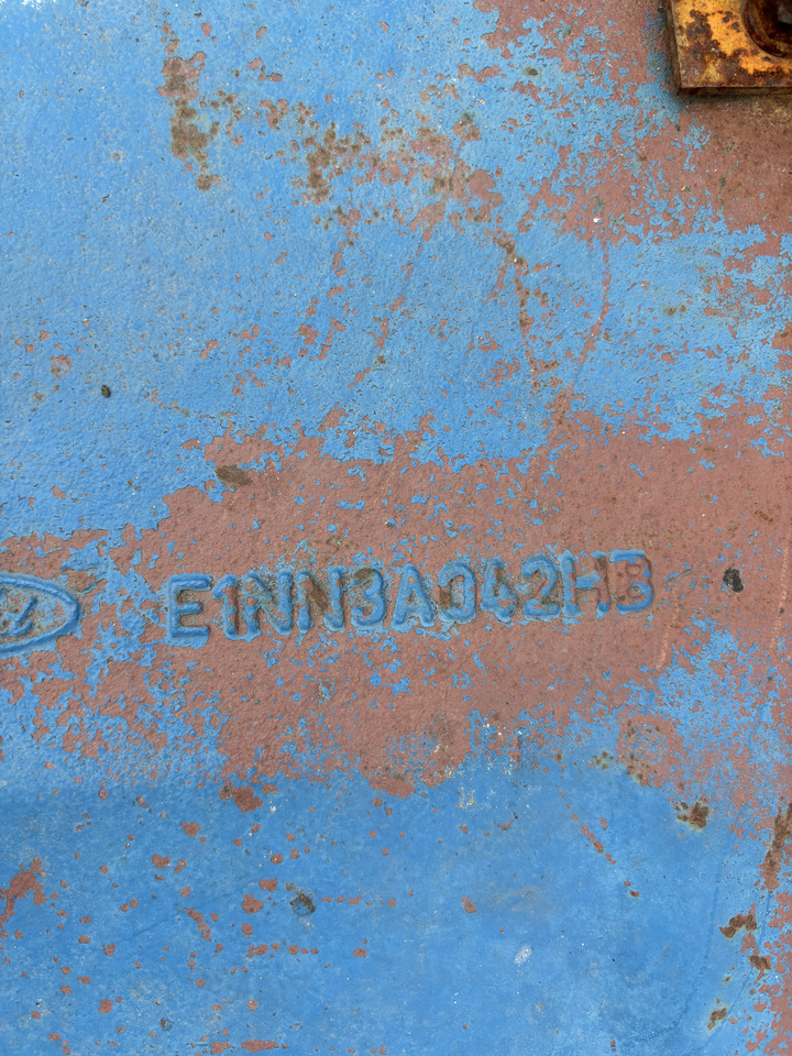 Ford TW10 TW20 TW30 8730 - support osi przedniej 9625687 E1NN3A042HB - סרן קדמי: תמונה 2 Ford TW10 TW20 TW30 8730 - support osi przedniej 9625687 E1NN3A042HB - סרן קדמי: תמונה 2