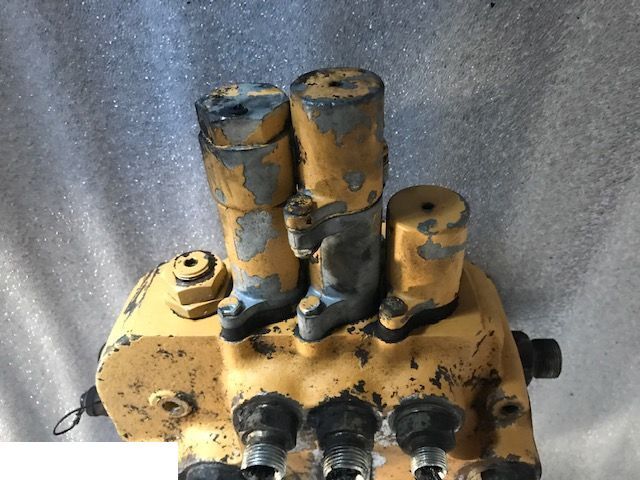 JCB 3cx - Rozdzielacz Przedni - שסתום הידרולי עבור מחפרון: תמונה 4 JCB 3cx - Rozdzielacz Przedni - שסתום הידרולי עבור מחפרון: תמונה 4