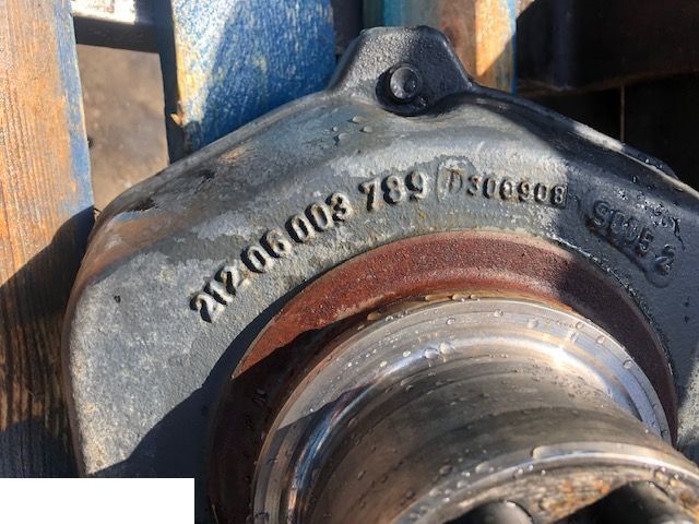 JCB - Zwrotnica - מפרק היגוי עבור מכונה חקלאית: תמונה 2 JCB - Zwrotnica - מפרק היגוי עבור מכונה חקלאית: תמונה 2