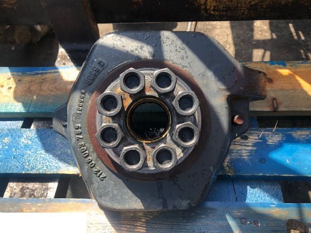 JCB - Zwrotnica - מפרק היגוי עבור מכונה חקלאית: תמונה 1 JCB - Zwrotnica - מפרק היגוי עבור מכונה חקלאית: תמונה 1