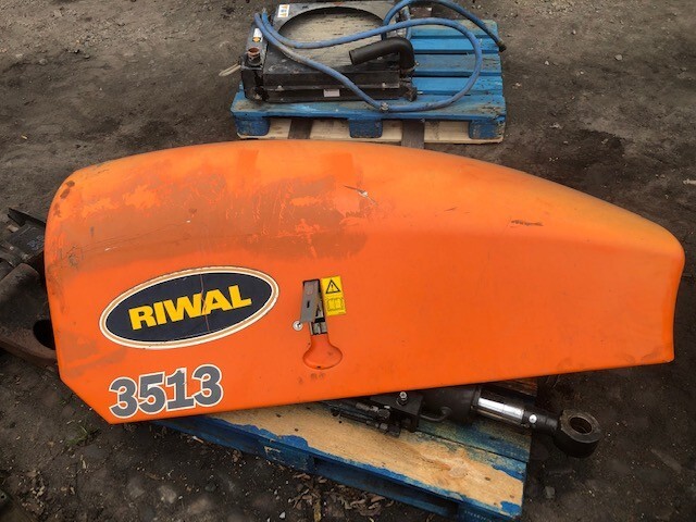 JLG 3513 Klapa Maska Silnika - מכסה מנוע עבור מכונה חקלאית: תמונה 1 JLG 3513 Klapa Maska Silnika - מכסה מנוע עבור מכונה חקלאית: תמונה 1