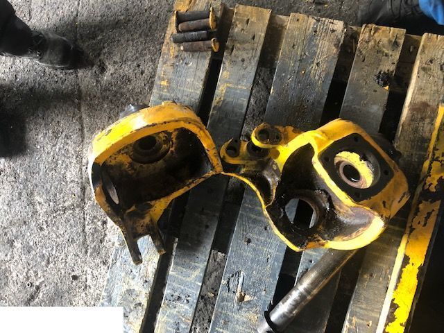 Jcb 3cx - Sworzeń Zwrotnicy - מפרק היגוי עבור מכונה חקלאית: תמונה 2 Jcb 3cx - Sworzeń Zwrotnicy - מפרק היגוי עבור מכונה חקלאית: תמונה 2