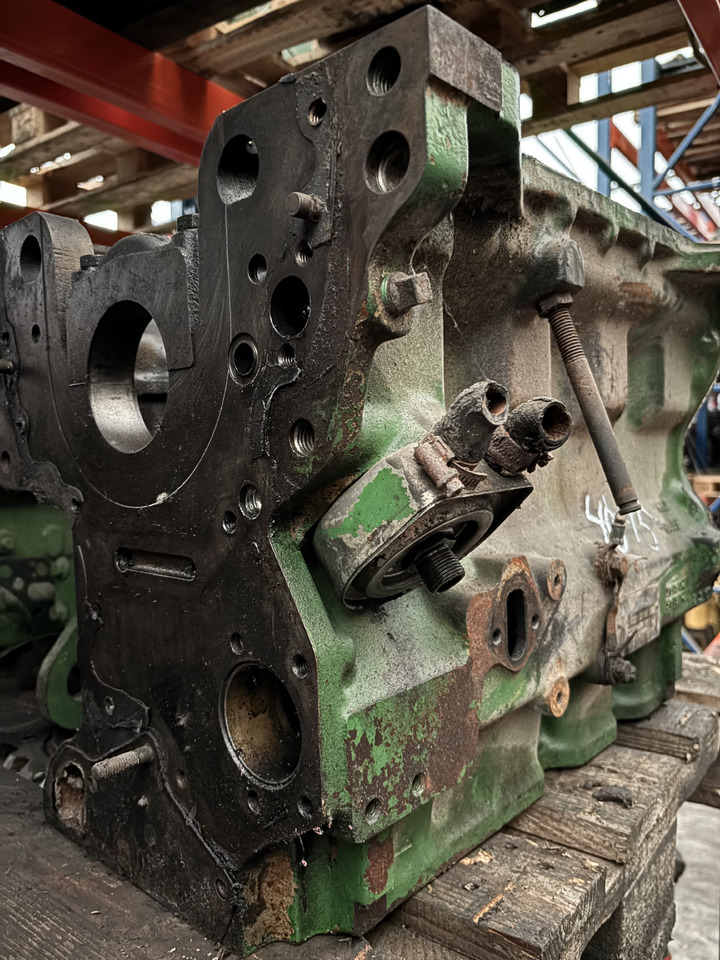 John Deere 4039TF 4045 R116195 R11619 R121421 Blok Silnika Tłoki Obudowa Koła Zamachowego CZĘŚCI - בלוק צילינדר עבור מכונה חקלאית: תמונה 2 John Deere 4039TF 4045 R116195 R11619 R121421 Blok Silnika Tłoki Obudowa Koła Zamachowego CZĘŚCI - בלוק צילינדר עבור מכונה חקלאית: תמונה 2