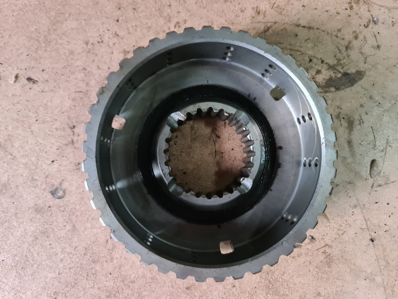 John Deere 4650, 4850 Piasta RE40456 - סרן וחלקים עבור מכונה חקלאית: תמונה 2 John Deere 4650, 4850 Piasta RE40456 - סרן וחלקים עבור מכונה חקלאית: תמונה 2