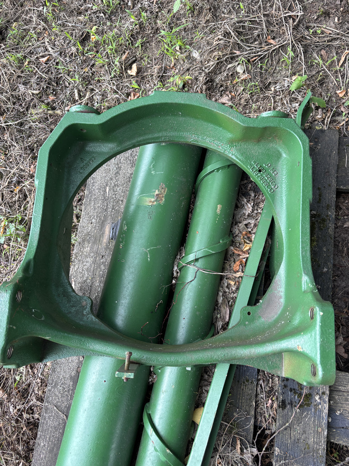 John Deere 6610 6810 6910 - support osi przedniej (bez TLS) L150656 L153764 - סרן קדמי: תמונה 1 John Deere 6610 6810 6910 - support osi przedniej (bez TLS) L150656 L153764 - סרן קדמי: תמונה 1