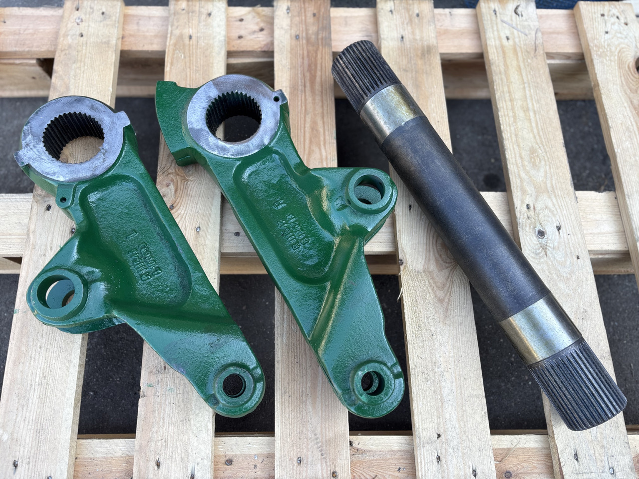 John Deere 6800 6900 7000 Wałek + ramiona podnośnika komplet R126713 L100694 - מוט תגובה עבור מכונה חקלאית: תמונה 3 John Deere 6800 6900 7000 Wałek + ramiona podnośnika komplet R126713 L100694 - מוט תגובה עבור מכונה חקלאית: תמונה 3