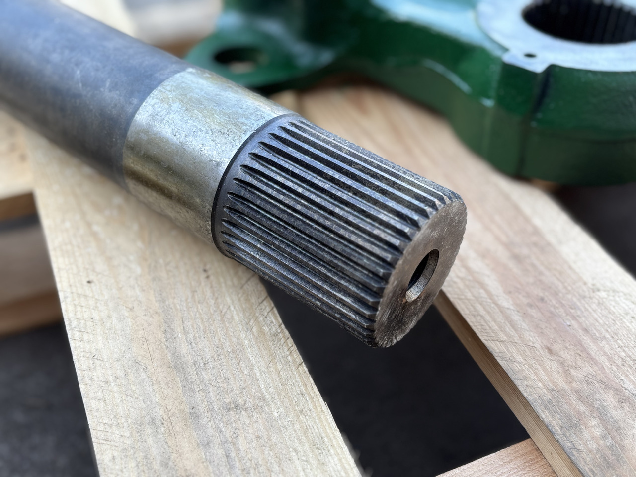 John Deere 6800 6900 7000 Wałek + ramiona podnośnika komplet R126713 L100694 - מוט תגובה עבור מכונה חקלאית: תמונה 2 John Deere 6800 6900 7000 Wałek + ramiona podnośnika komplet R126713 L100694 - מוט תגובה עבור מכונה חקלאית: תמונה 2