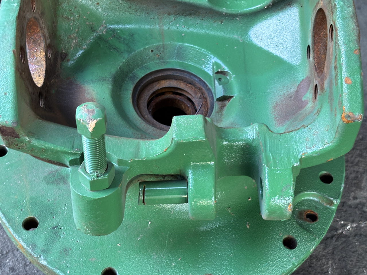 John Deere 7RXXX 7R330 7R 330 Zwrotnica Przegub Piasta R301661 RE592905 R135866 - מפרק היגוי עבור מכונה חקלאית: תמונה 2 John Deere 7RXXX 7R330 7R 330 Zwrotnica Przegub Piasta R301661 RE592905 R135866 - מפרק היגוי עבור מכונה חקלאית: תמונה 2