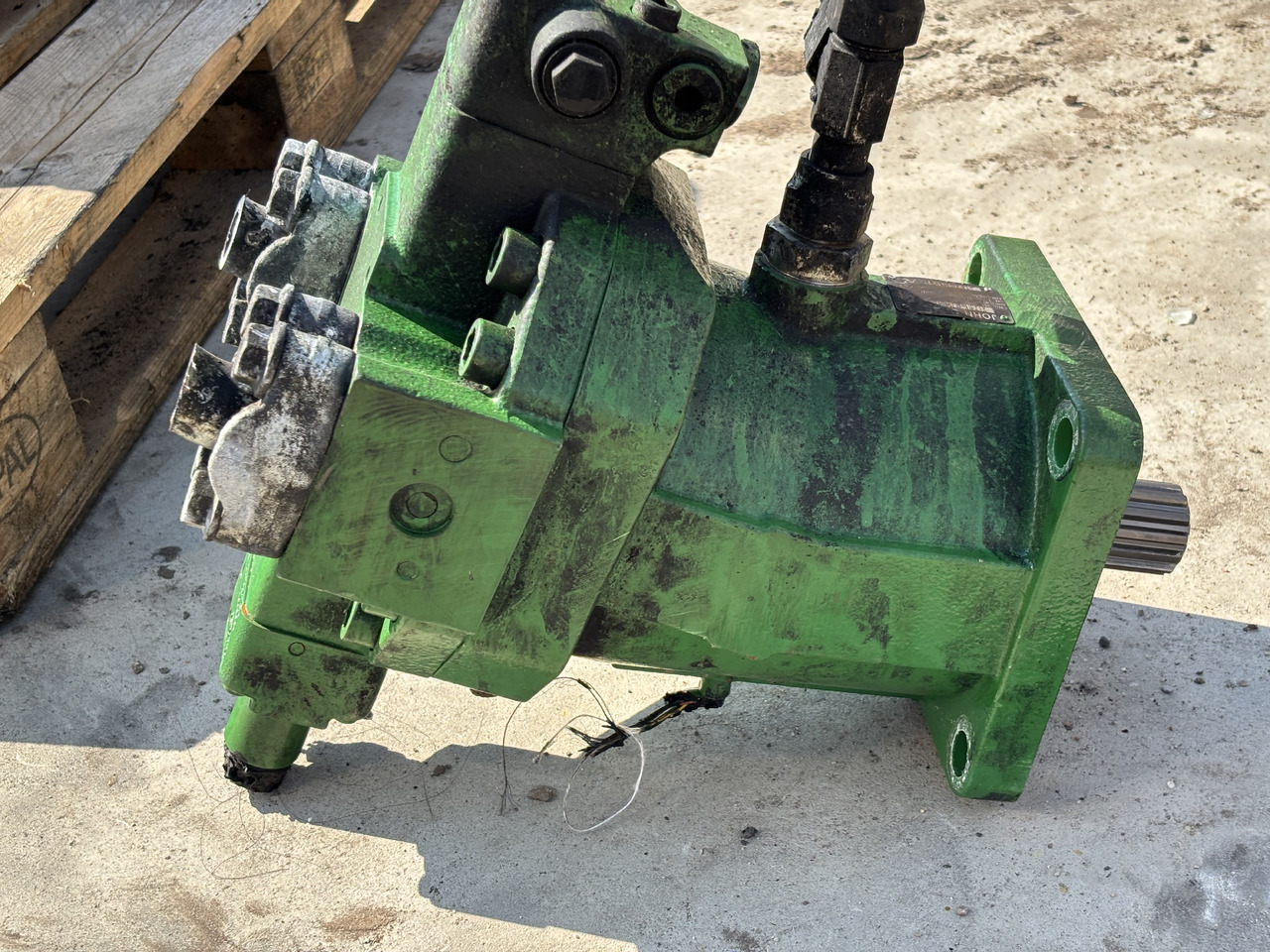 John Deere 8200 8400 8600 9500 9800 Hydromotor AXE78687 - מנוע הידרולי עבור מכונה חקלאית: תמונה 4 John Deere 8200 8400 8600 9500 9800 Hydromotor AXE78687 - מנוע הידרולי עבור מכונה חקלאית: תמונה 4