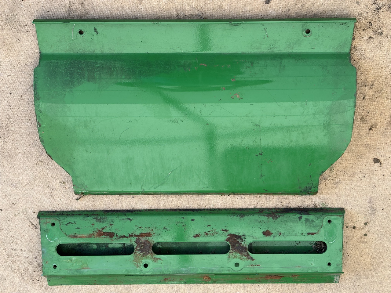 John Deere 8600 Obudowa Osłona Metalowa Owiewka - גוף וחלק חיצוני עבור מכונה חקלאית: תמונה 1 John Deere 8600 Obudowa Osłona Metalowa Owiewka - גוף וחלק חיצוני עבור מכונה חקלאית: תמונה 1