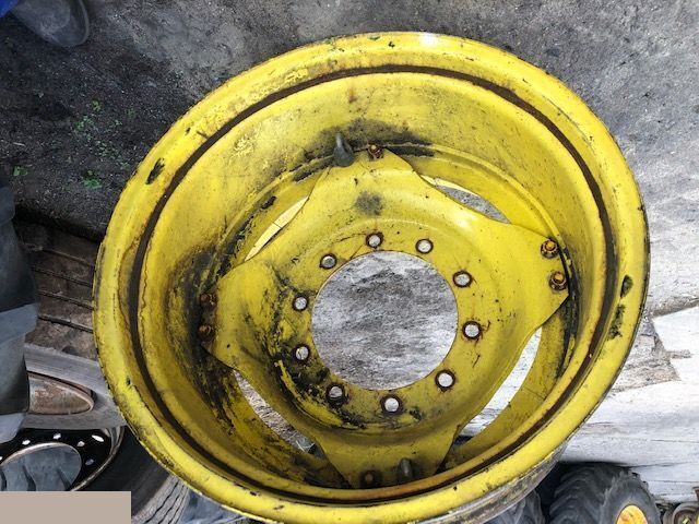 John Deere - Felga 15x28 - חישוק עבור מכונה חקלאית: תמונה 2 John Deere - Felga 15x28 - חישוק עבור מכונה חקלאית: תמונה 2