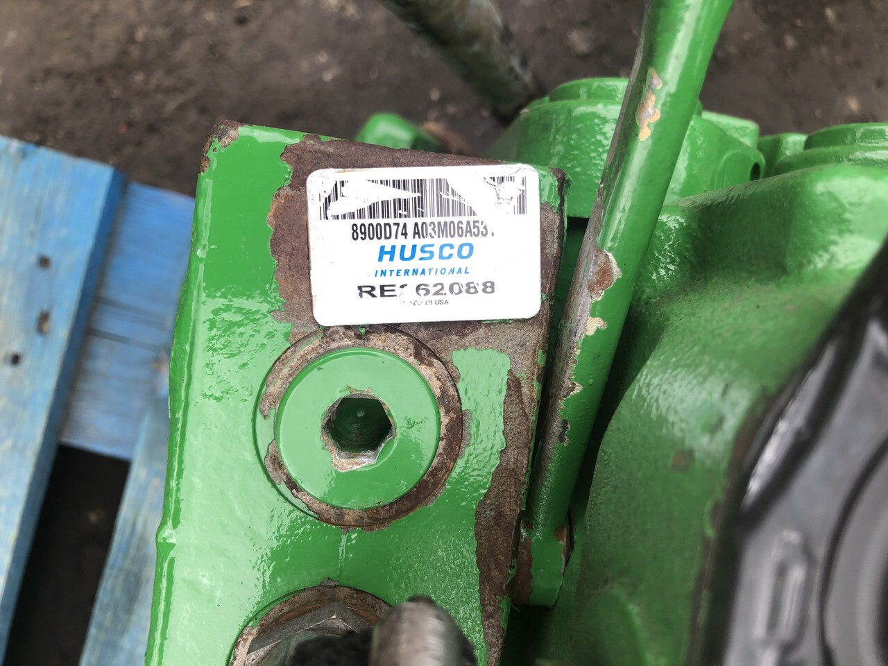John Deere-rozdzielacz/John Deere 9420 - שסתום הידרולי עבור מכונה חקלאית: תמונה 1 John Deere-rozdzielacz/John Deere 9420 - שסתום הידרולי עבור מכונה חקלאית: תמונה 1