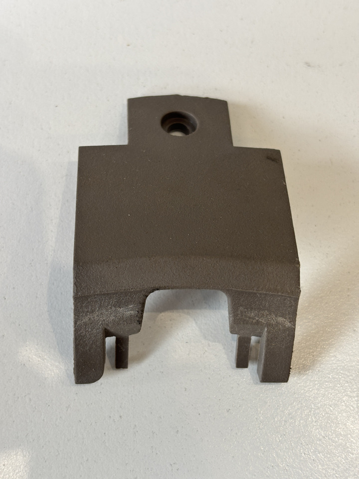 John Deere seria 6000 7000 8000 R - osłona mocowania wyświetlacza R344362 - תא ופנים הרכב עבור מכונה חקלאית: תמונה 1 John Deere seria 6000 7000 8000 R - osłona mocowania wyświetlacza R344362 - תא ופנים הרכב עבור מכונה חקלאית: תמונה 1