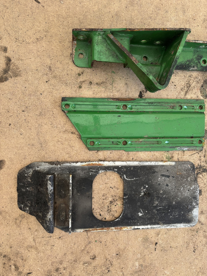 Johne Deere 8600 Obudowa Osłona Blacha Mocowanie - גוף וחלק חיצוני עבור מכונה חקלאית: תמונה 2 Johne Deere 8600 Obudowa Osłona Blacha Mocowanie - גוף וחלק חיצוני עבור מכונה חקלאית: תמונה 2