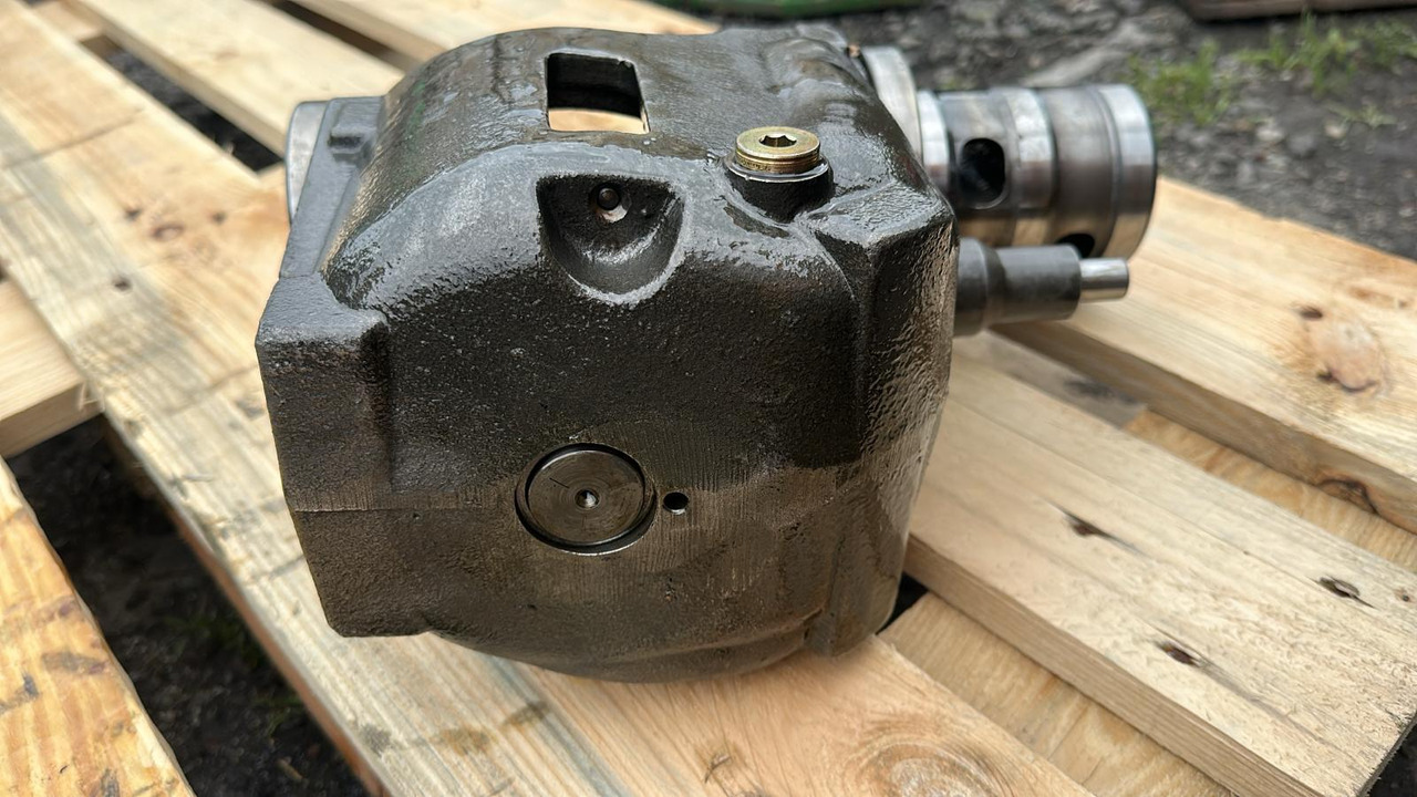 Kołyska skrzyni biegów 581006M VARIOPOWER CLAAS SCORPION - תיבת הילוכים וחלקים עבור מפעיל טלסקופי: תמונה 3 Kołyska skrzyni biegów 581006M VARIOPOWER CLAAS SCORPION - תיבת הילוכים וחלקים עבור מפעיל טלסקופי: תמונה 3