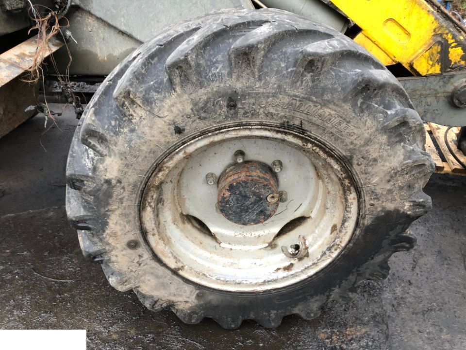 Kramer Allrad 280 341-02 Radlader - Części - Felgi / Koła / Opony - חבילת גלגלים וצמיגים עבור מכונת בנייה: תמונה 1 Kramer Allrad 280 341-02 Radlader - Części - Felgi / Koła / Opony - חבילת גלגלים וצמיגים עבור מכונת בנייה: תמונה 1