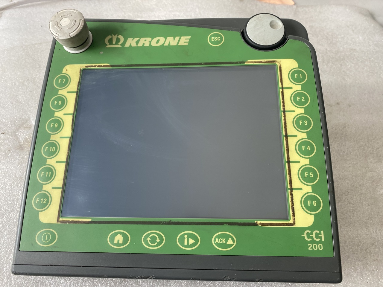 Krone 200809846 CCI-100/200 Terminal (200809844, 200809830, 200809842, 200809832, 200809846) - מערכת ניווט עבור מכונה חקלאית: תמונה 1 Krone 200809846 CCI-100/200 Terminal (200809844, 200809830, 200809842, 200809832, 200809846) - מערכת ניווט עבור מכונה חקלאית: תמונה 1