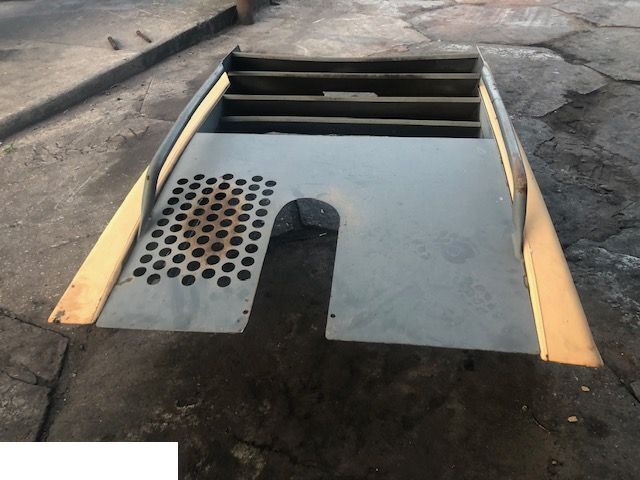 Liebherr 564 - Klapa Silnika - מכסה מנוע עבור מעמיס גלגלים: תמונה 4 Liebherr 564 - Klapa Silnika - מכסה מנוע עבור מעמיס גלגלים: תמונה 4